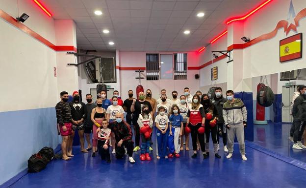 El leonés Alfredo Arrojo imparte una masterclass de deportes de contacto