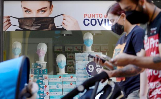 Castilla y León apoya el fin de la obligatoriedad de las mascarillas en interiores el 20 de abril