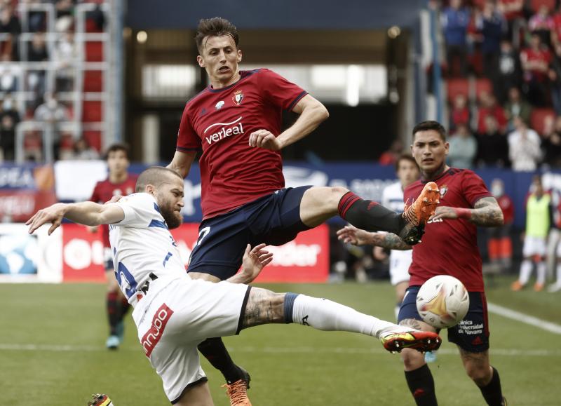 Budimir, en el descuento, amarga el estreno de Velázquez en el Alavés