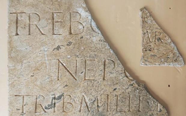 Astorga restaura la lápida que confirma su antigüedad como ciudad