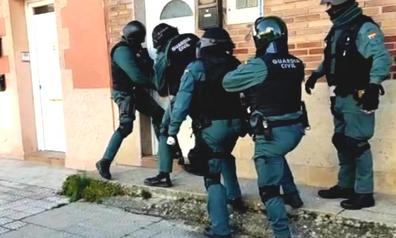 La Guardia Civil detiene a diez personas que se dedicaban al tráfico de drogas en León y Palencia