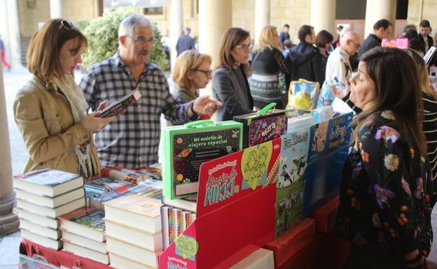 HM Hospitales celebrará el Día del Libro en León regalando a los pacientes una obra literaria