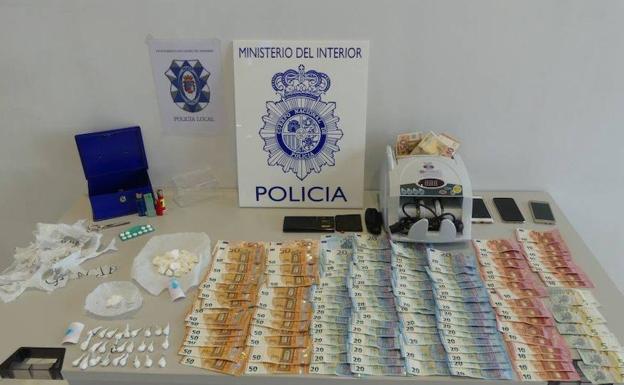 Dos acusados de tráfico de drogas se enfrentan a ocho años y medio de cárcel y multa de 75.000 euros