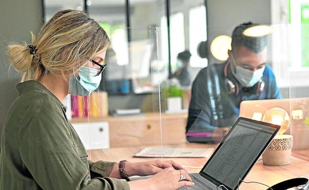 UGT apela a la «sensatez de las empresas» para priorizar la salud de los trabajadores