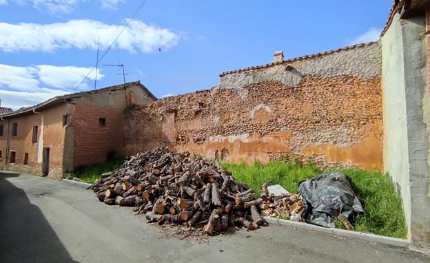 La Diputación de León restaurará un tramo de la muralla medieval de Almanza gracias al 'Programa R'