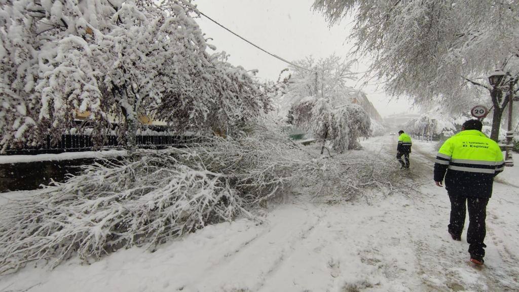 Regresa la nieve a las carreteras