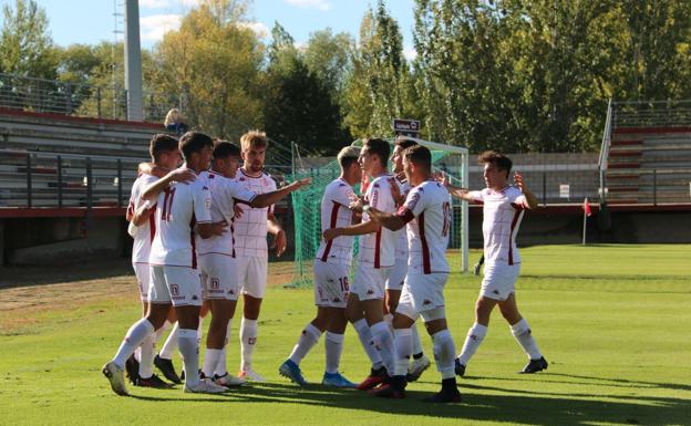 Vencer para mantener el puesto de playoff