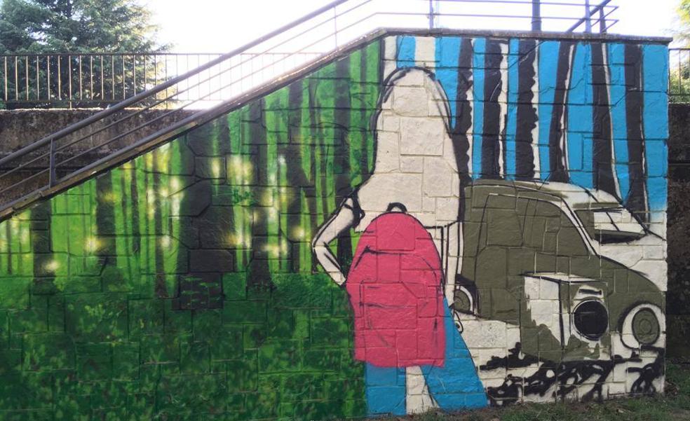 Alumnos del colegio Jesús Maestro elaboran un mural en el Paseo del Río de Ponferrada para concienciar sobre la 'basuraleza'