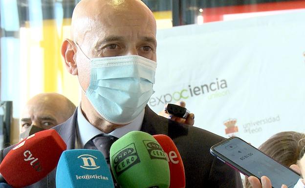 La versión inicial: Ferraz pide al PSOE de León no poner «zancadillas» a Diez con afiliaciones sospechosas