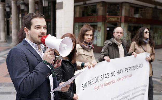 El colectivo periodístico alerta sobre el peligro de los «ataques continuos a los que se ve sometida la libertad de prensa»