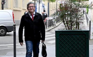 Los socialistas franceses agravan su crisis con un acuerdo con Mélenchon