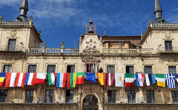 León celebra este lunes el Día de Europa con izado de bandera y lectura de los Decreta en diferentes lenguas