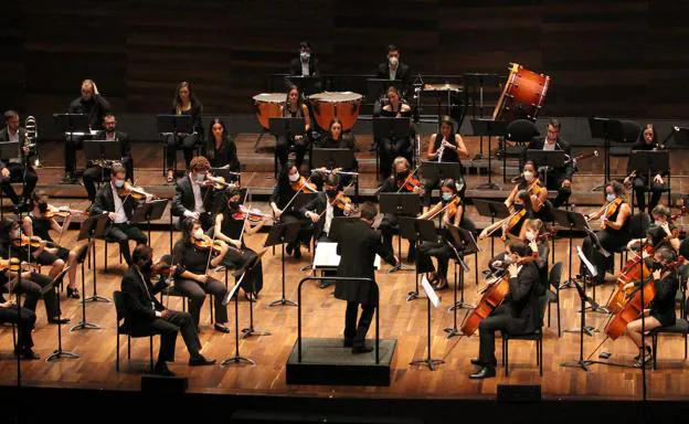 La orquesta de la Universidad de Oviedo actuará para poner su música a este evento./