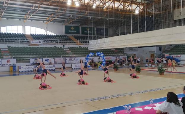 Ponferrada celebra con éxito el campeonato provincial de gimnasia rítmica