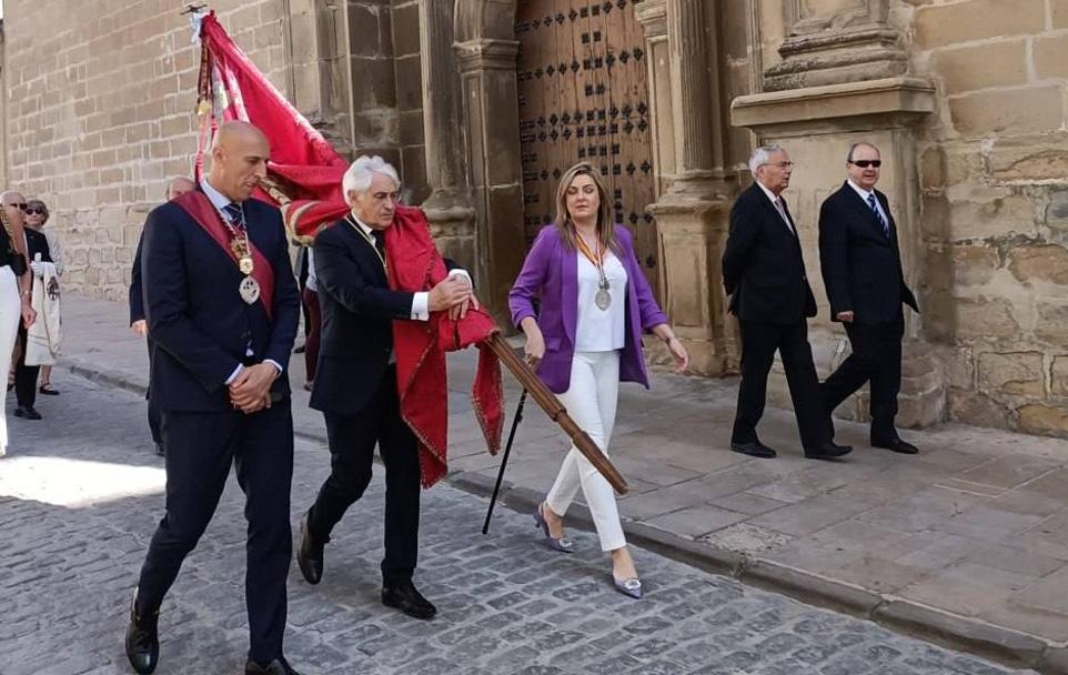 Baeza y León, hermanas a través de un pendón