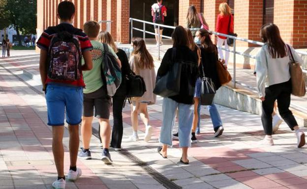 La educación también «para por León» el 12M para exigir que la creación de oportunidades y salidas para los estudiantes