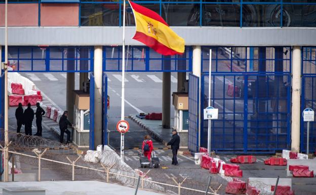 España y Marruecos reabrirán las fronteras de Ceuta y Melilla «en los próximos días»