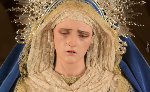 La Cofradía del Santo Cristo de la Bienaventuranza de León celebra un besamanos a María Santísima de la Misericordia
