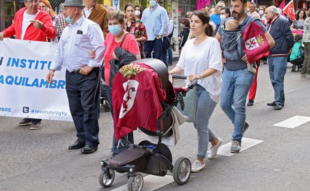 Los sindicatos advierten a la clase política que sentirá el «aliento de León en la nuca» tras reunir a 50.000 personas