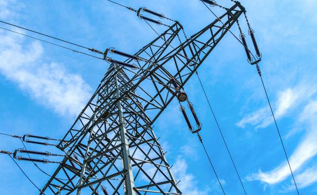 Asaja pide a la Junta que paralice los trabajos de una línea eléctrica entre Villamañán y Onzonilla