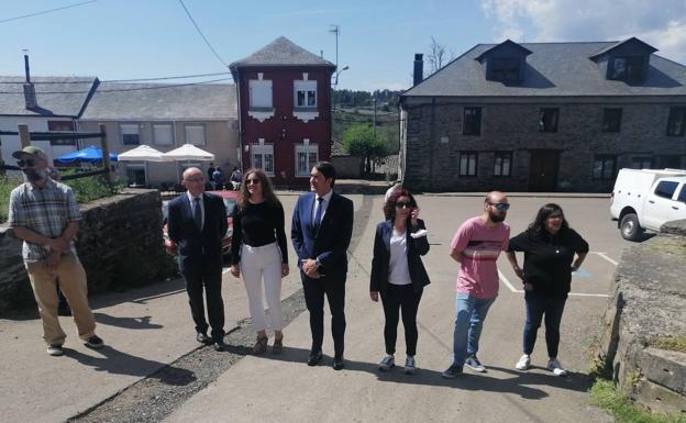 La Junta entrega tres viviendas rehabilitadas en la localidad leonesa de Brañuelas para alquiler social dentro del Programa Rehabitare