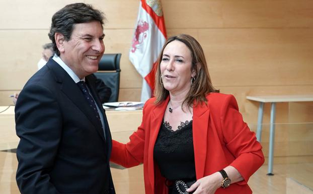 PSOE, UPL y Podemos lamentan una política económica «continuista» de Carriedo que no frenará ni los desequilibrios ni la despoblación