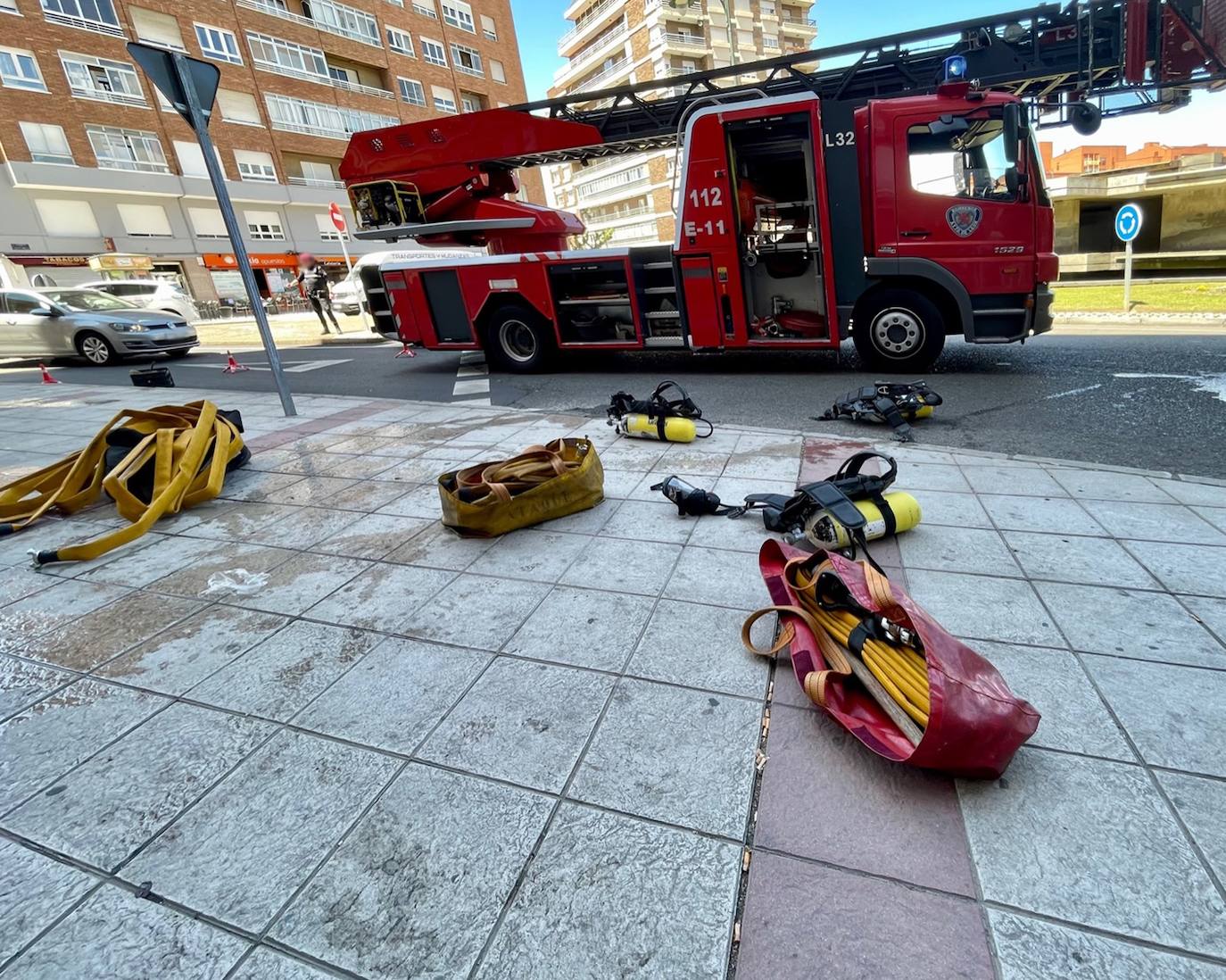 Incendio de una vivienda en la Avenida San Andrés de León