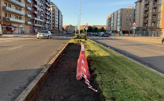El Ayuntamiento facilita el acceso a los vecinos de La Torre habilitando un giro a la izquierda