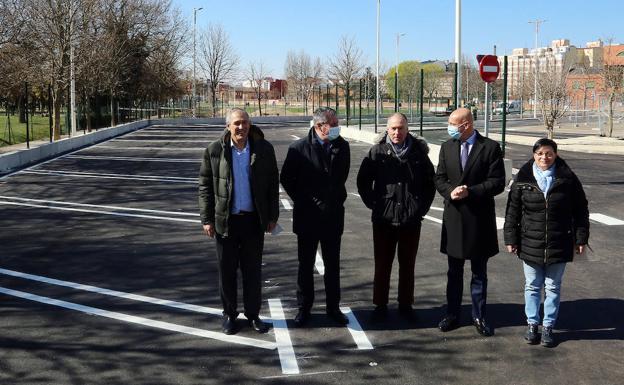 León pone en funcionamiento 22 nuevas plazas para autocaravanas en el aparcamiento de La Granja