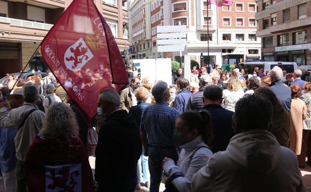 León clama contra el cierre del Emperador, «una vergüenza para la cultura de este país»