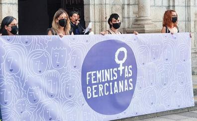 Los colectivos feministas se concentran en Ponferrada en contra de la puesta en libertad de Muñoz