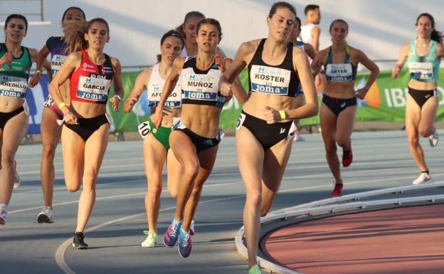 Marta García y Blanca Fernández logran su marca de la temporada en Huelva