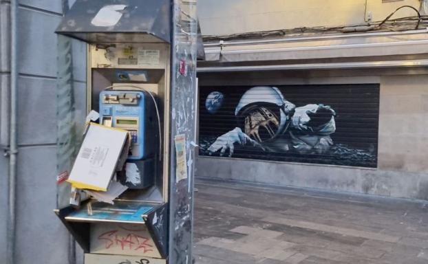 UPL pide que se retire la cabina telefónica sin uso en la Calle Ancha