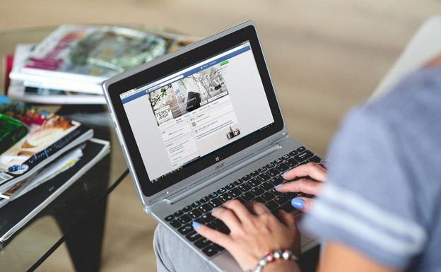 Más de 400 alumnos leoneses reciben una beca para adquirir dispositivos digitales este curso