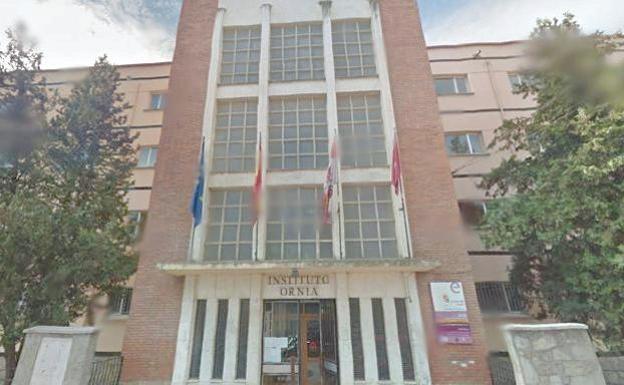 Más de 200 estudiantes de 4º de ESO solicitan clases extraordinarias para sus exámenes finales