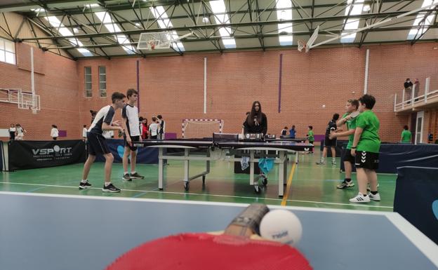 Valencia de Don Juan acoge este sábado el autonómico absoluto de tenis de mesa