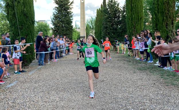 Los más pequeños recorrieron La Virgen gracias a la XIV Carrera Popular Nocturna