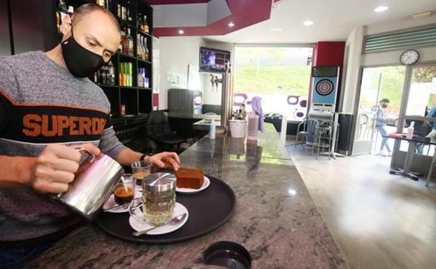 La hostelería leonesa mira al verano con optimismo pese a un aumento de los costes superior al 35%