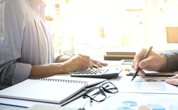 Madrid, el agujero negro de Castilla y León: el 60% de las empresas se van a la capital de España