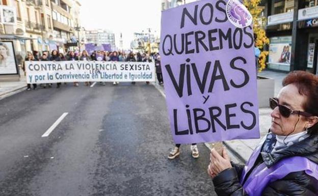 La Junta subvencionará programas de atención en centros residenciales a víctimas de violencia de género