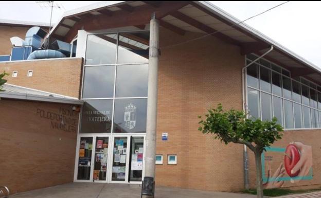 El PSOE lamenta las «falsas excusas» el alcalde de Villaquilambre para no abrir el Polideportivo de Navatejera