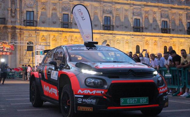 El Rallye Reino de León ya se siente con su tradicional salida nocturna