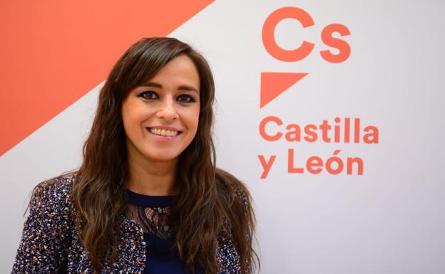 Cs exige un nuevo sistema de transportes «para no abandonar a los pueblos» de la comunidad