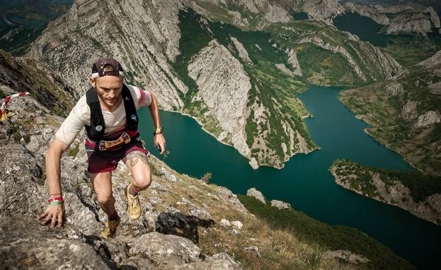 Manole y Sadlo no dan opciones y certifican su triunfo en la Riaño Trail Run con el Gilbo de 'testigo'