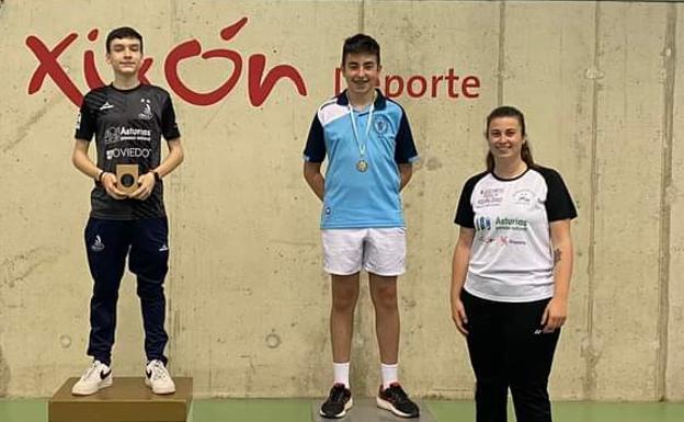 Fin de semana próspero en el bádminton leonés