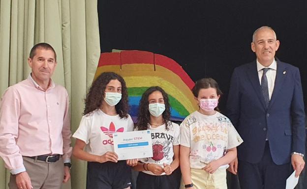 El centro Anejas de León reconocido como 'Centro más comprometido' de los Premios Aquae STEM