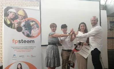 La Robla alza a dos de sus estudiantes al podium de los premios Steam de FP