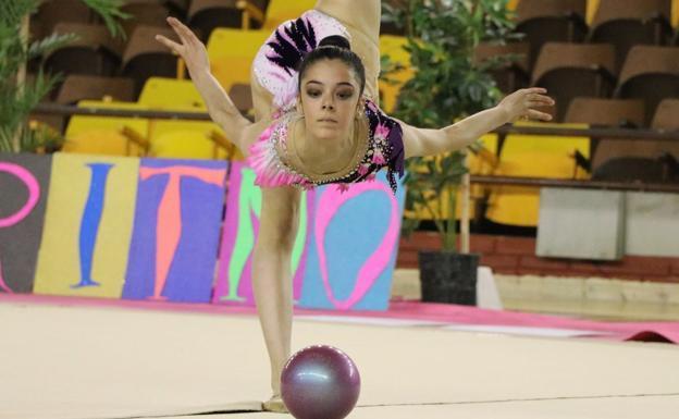 Olatz Rodríguez cierra las charlas del Plan de Fomento de la Lectura en el IES Giner de los Ríos de León