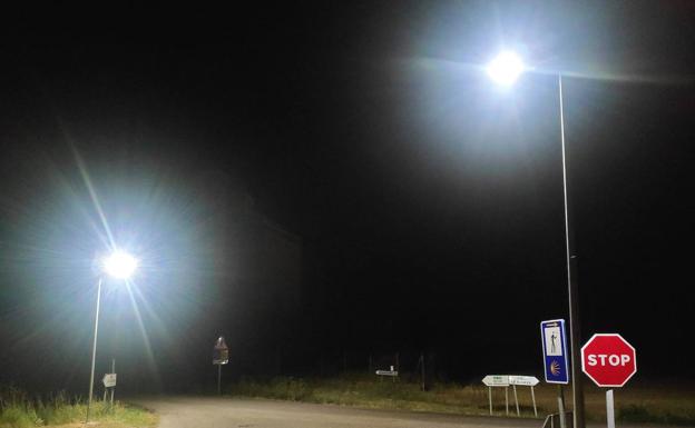 La Bañeza ilumina uno de los puntos más conflictivos del tráfico
