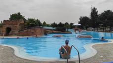 Éxito en la apertura de las piscinas de Valencia de Don Juan que se preparan para recibir a cientos de visitantes